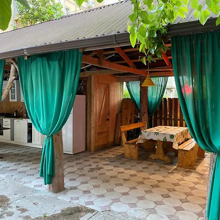 Sun Hotel Guest House Pizunda Bagian luar foto